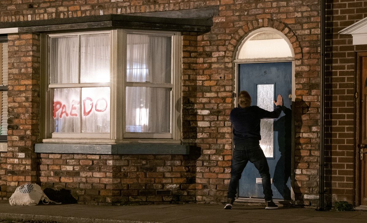 Coronation Street spoilers: Can Chesney Brown save Gemma from the fire?