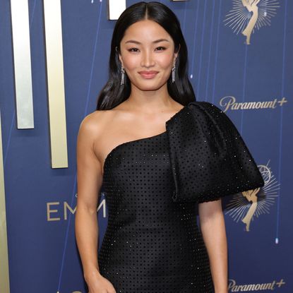anna sawai 2025 emmys red carpet