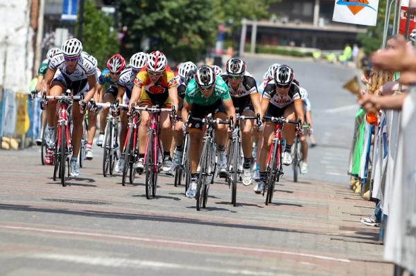 The women get one lap to go.