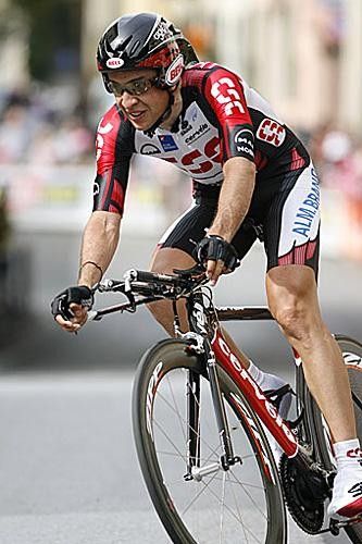 Carlos Sastre (CSC) in an interesting skinsuit