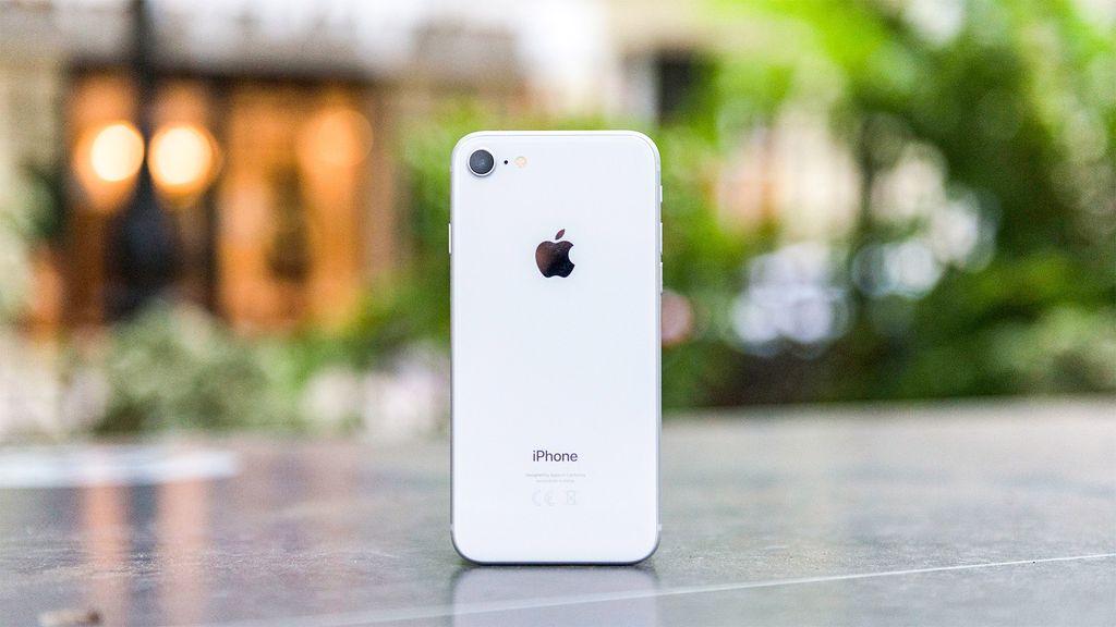 iPhone SE vs iPhone 8: which cheaper Apple phone is made for you ...