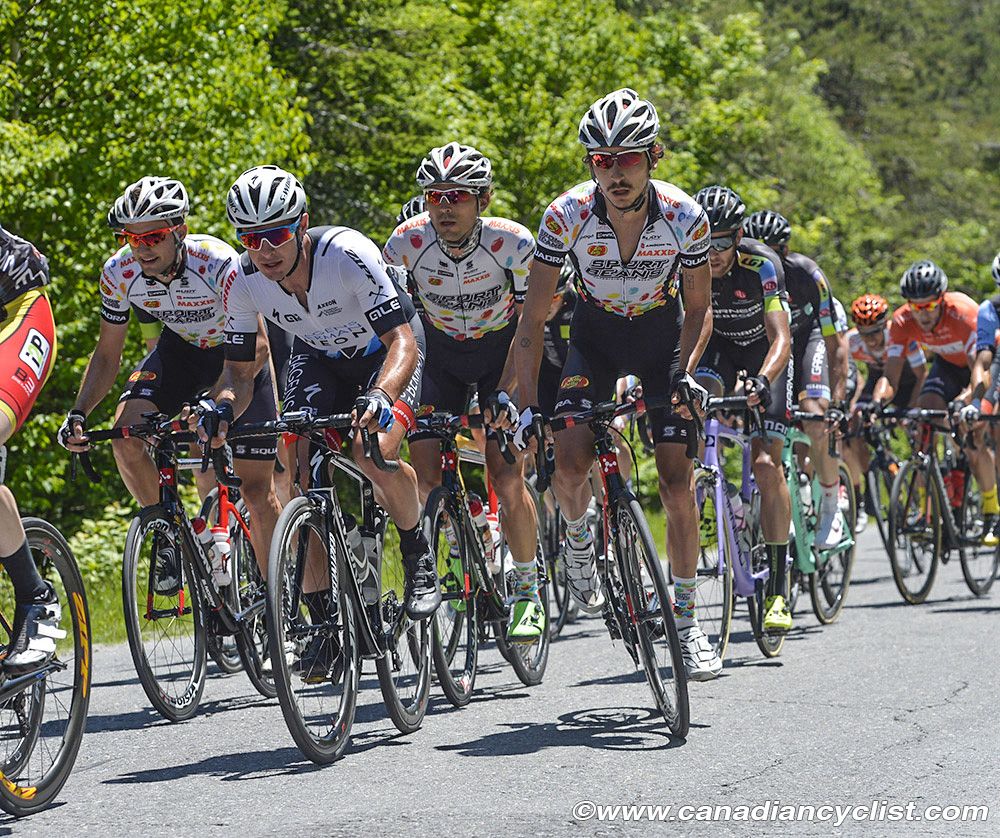 Jelly Belly p/b Maxxis in the peloton