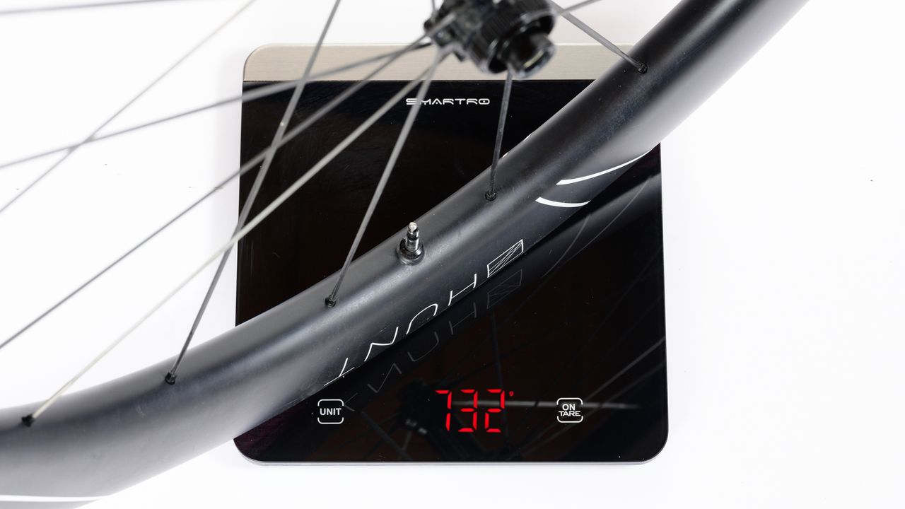 Hunt 60 Limitless UD carbon spoke front wheel weight
