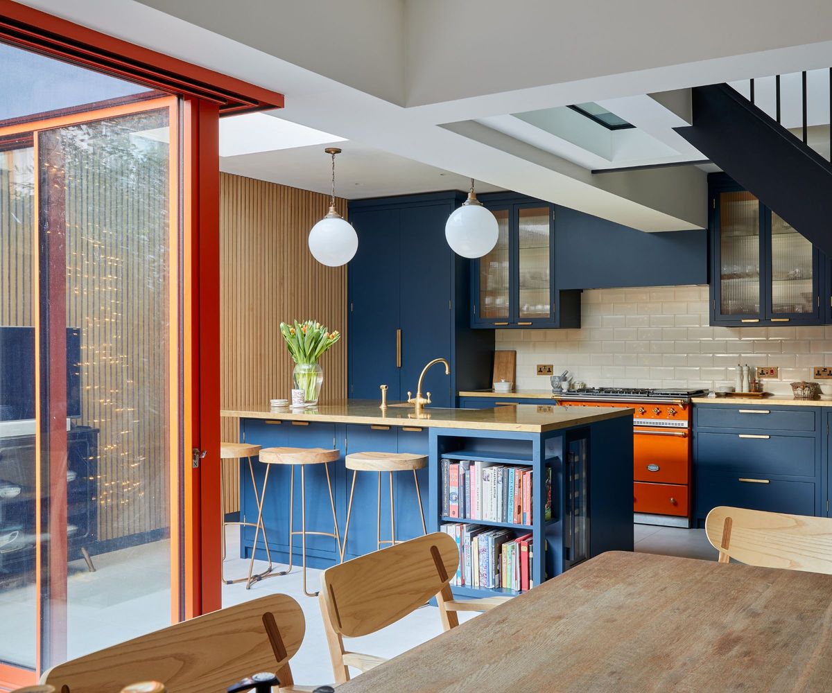 Window colour ideas to transform your home's exterior | Homebuilding