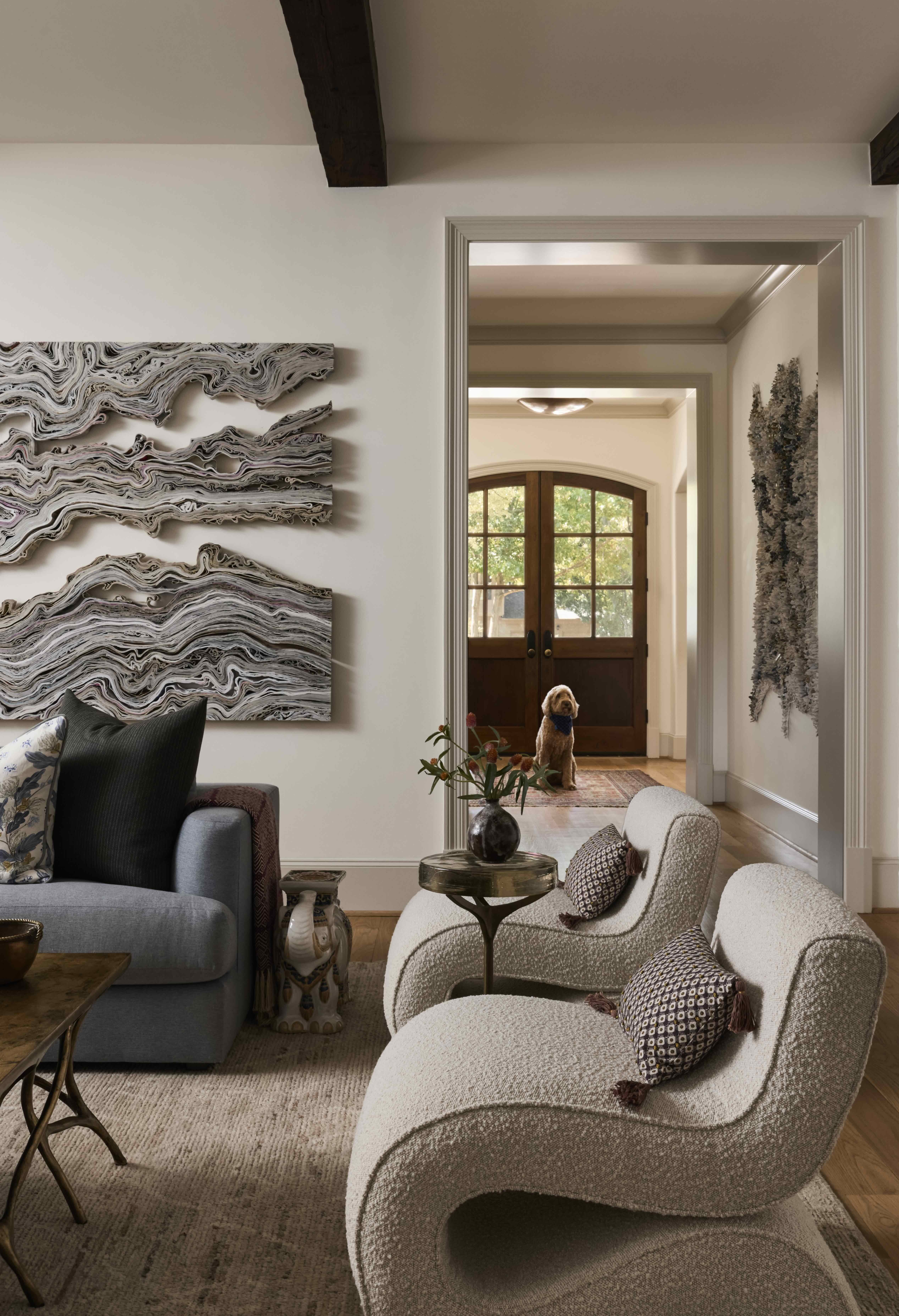 A living room painted in Farrow &amp;amp; Ball's Wimborne White
