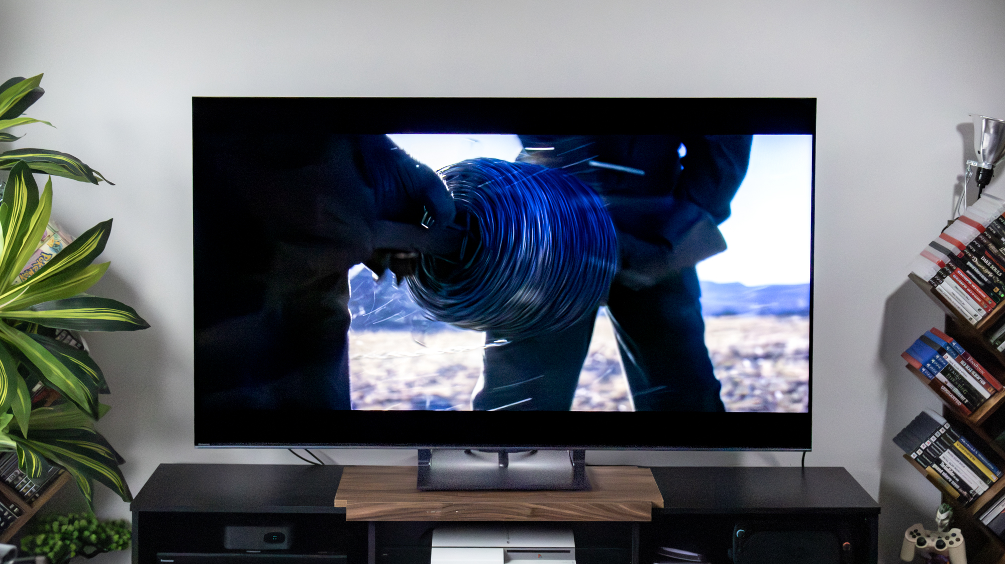 Hisense U75QG Mini-LED TV in an apartment