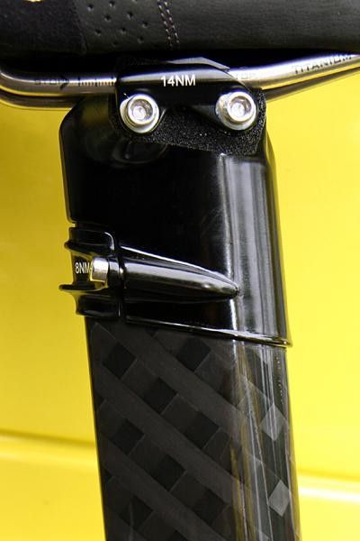 The integrated seat clamp allows for 30mm in height adjustment.