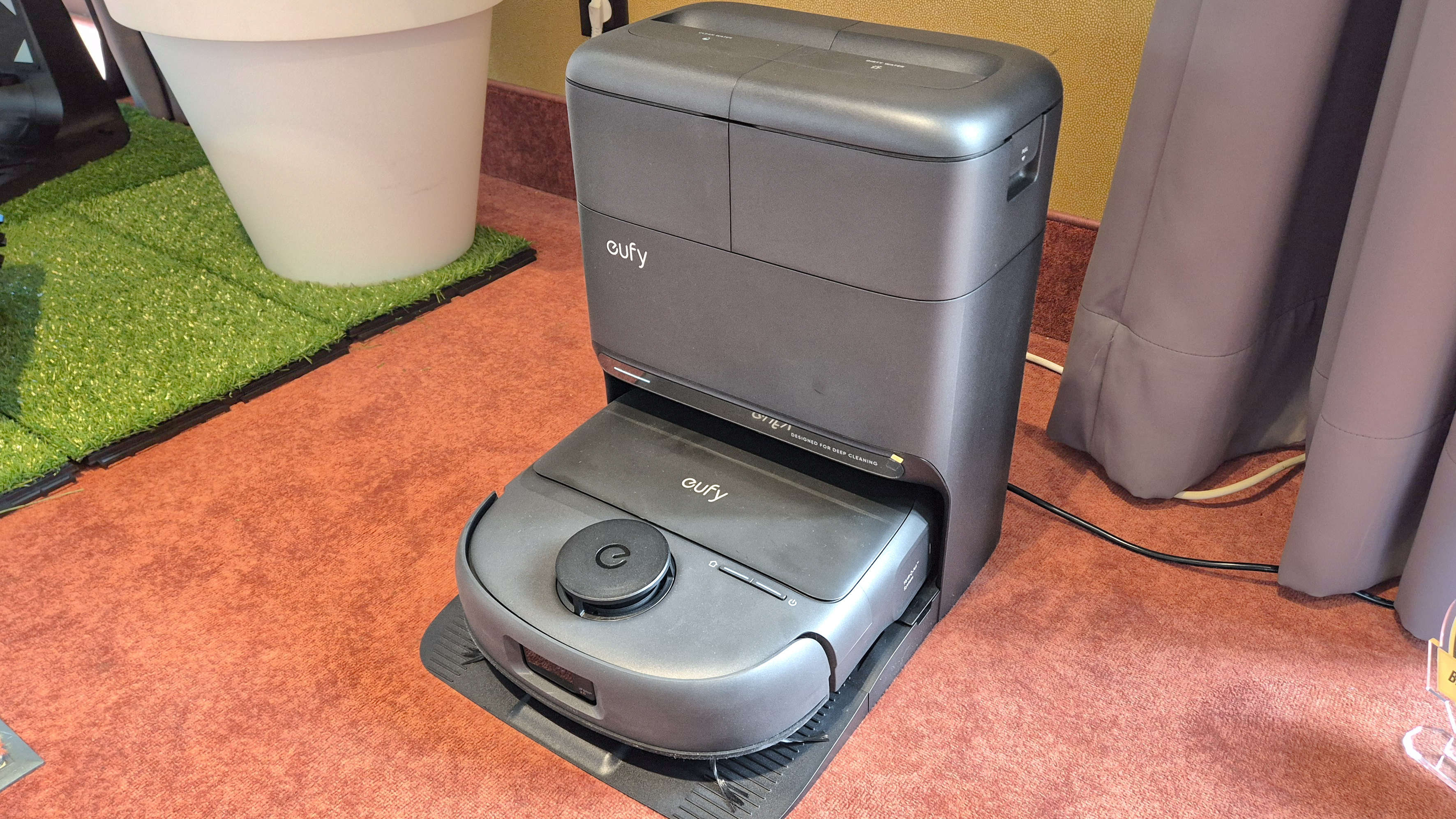 Eufy Robot Vacuum Omni C28