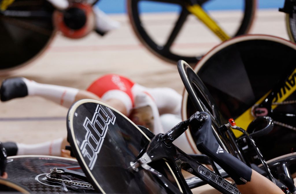 Britains Laura Kennys foot is seen after she crashed in the womens track cycling omnium scratch race during the Tokyo 2020 Olympic Games at Izu Velodrome in Izu Japan on August 8 2021 Photo by Odd ANDERSEN AFP Photo by ODD ANDERSENAFP via Getty Images