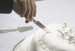 Marie Claire World News: Wedding Cake