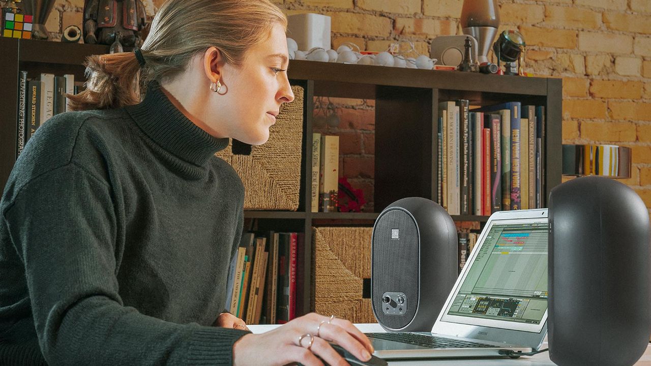 JBL 104-BT
