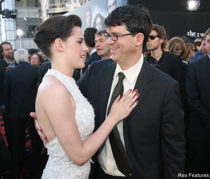 Wyck Godfrey &amp; Kristen Stewart - LATEST! Eclipse producer confirms R-Patz and K-Stew relationship - Robert Pattinson and Kristen Stewart - Twilight - Eclipse - Eclipse Premiere - Eclipse Premiere Pics - Robert and Kristen latest - Celebrity News - Marie C