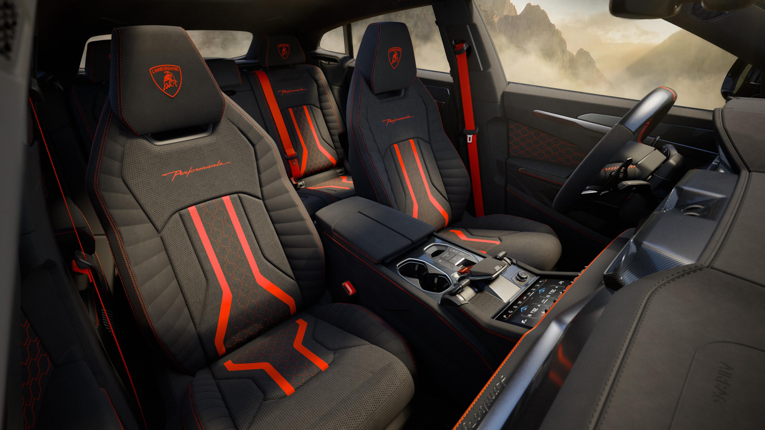 Inside the Lamborghini Urus SE Performante