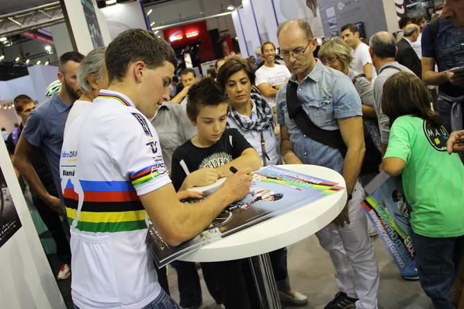 U23 World Champion Gerhard Kerschbaumer (TX Active Bianchi) signs autographs