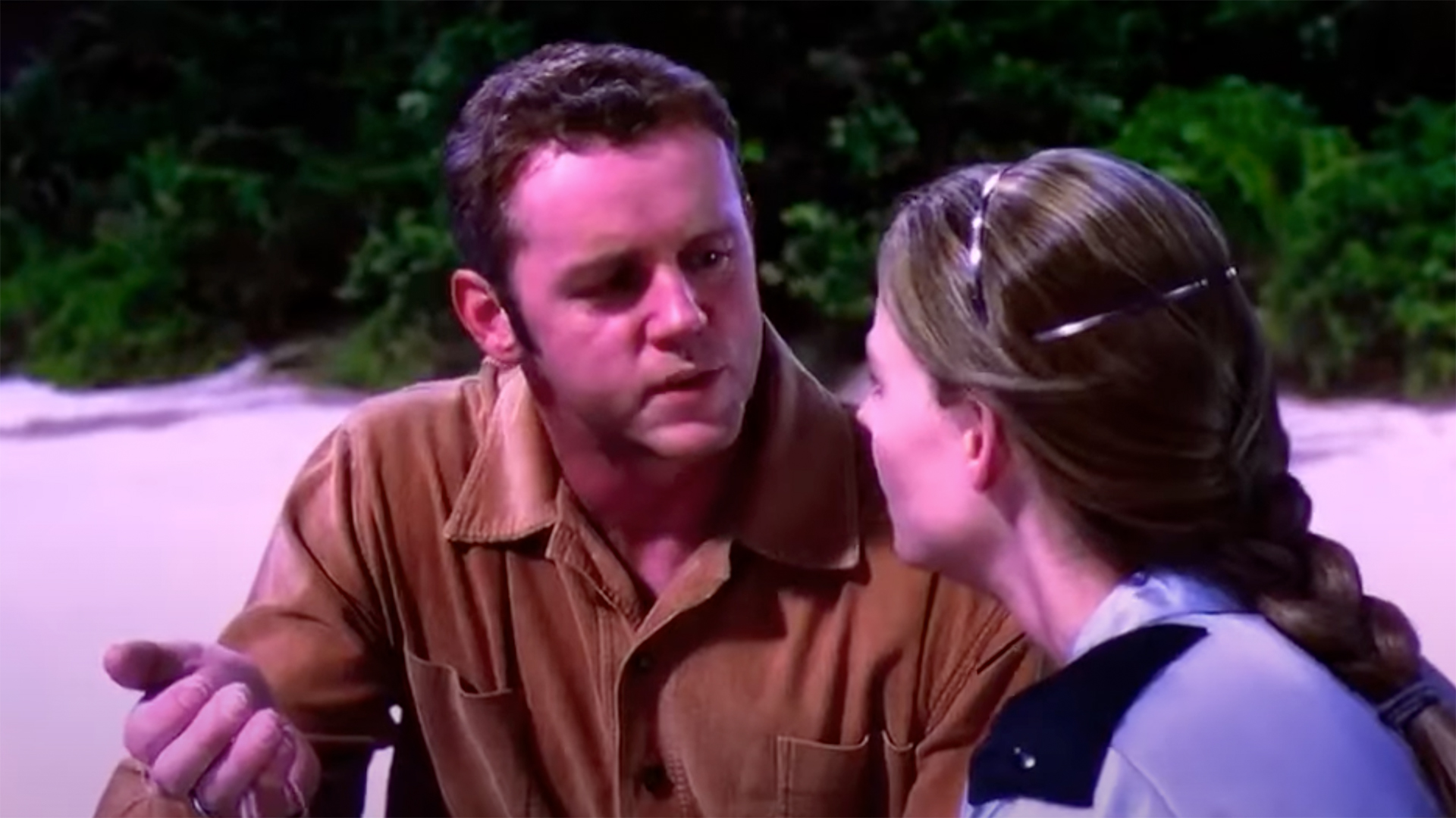 David Morse playing an alien impersonating Jodie Foster's character's father in the movie Contact