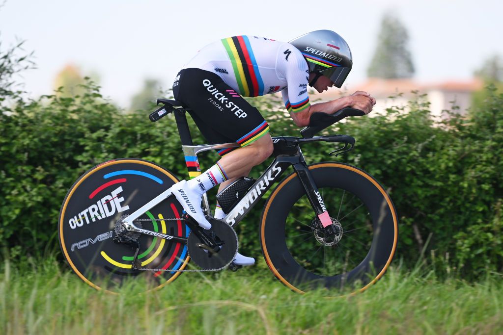 NEULISE FRANCE JUNE 05 Remco Evenepoel of Belgium and Team Soudal QuickStep sprints during the 76th Criterium du Dauphine 2024 Stage 4 a 344km individual time trial at stage from SaintGermainLaval to Neulise 552m UCIWT on June 05 2024 in Neulise France Photo by Dario BelingheriGetty Images