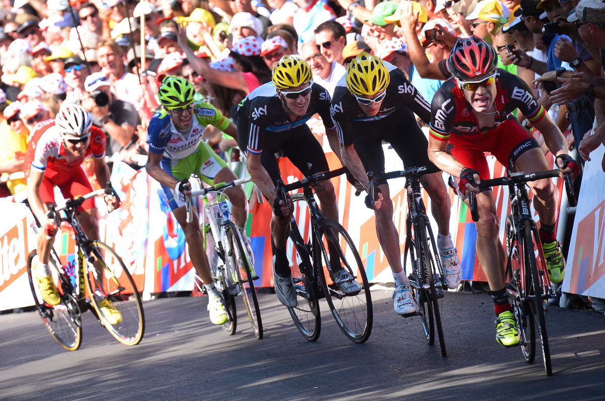 Cadel Evans leads the GC group in the finale of La Planche des Belles Filles