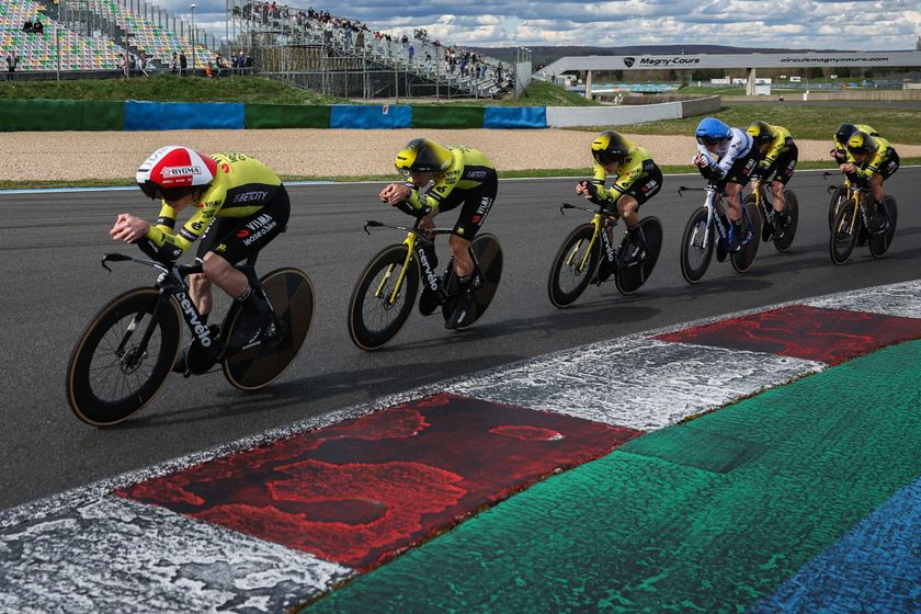 Team Visma-Lease a Bike&#039;s riders including Danish rider Jonas Vingegaard (L) cycle during the 3rd stage of the Paris-Nice cycling race, a 28,4 km team time trial between Nevers Magny-Cours Circuit and Nevers, on March 11, 2025. (Photo by Anne-Christine POUJOULAT / AFP)