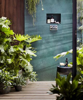 Botanical style bathroom