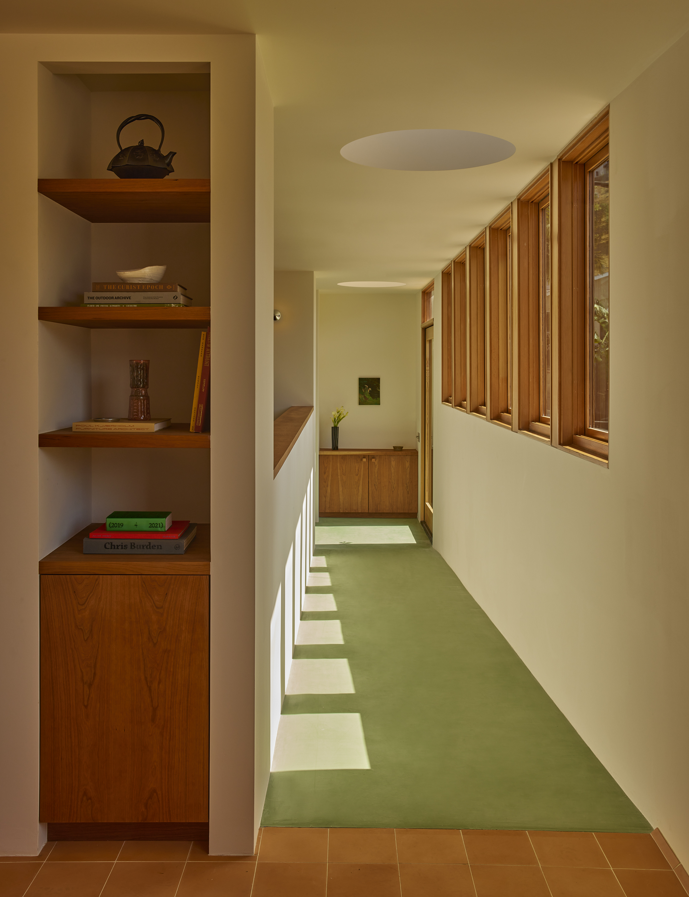 office furnished with cherry wood and terracotta tiles in Los Angeles