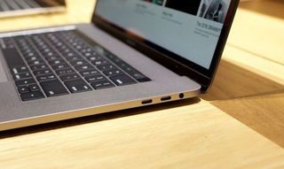 MacBook Pro Sans SD Card Slot