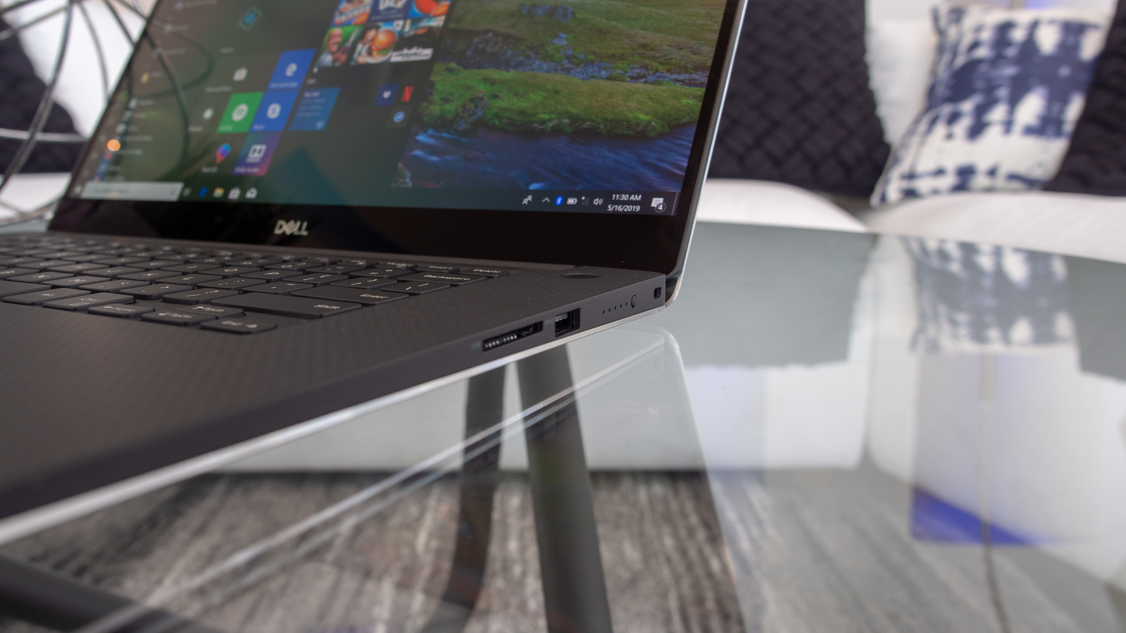 The ports are the same on the Dell XPS 15 (2019)