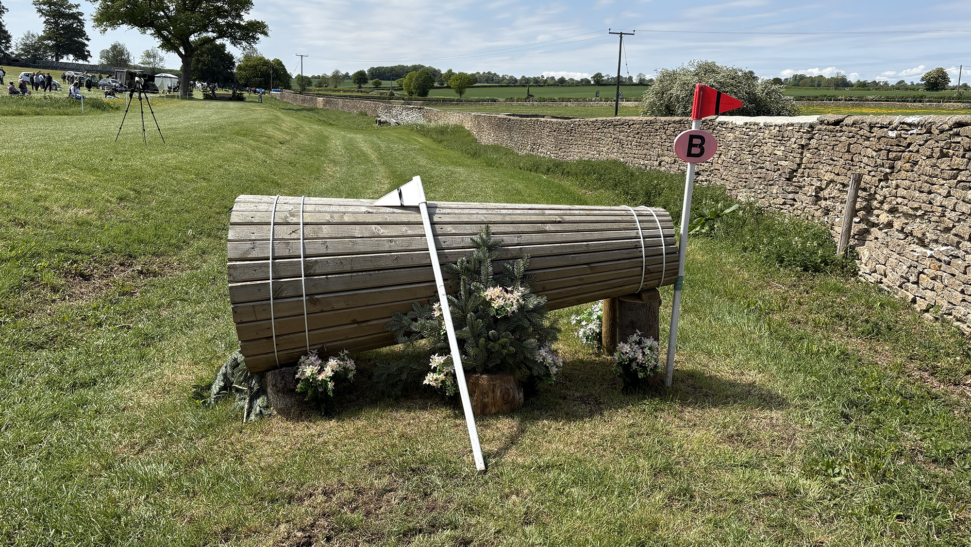BE100 Badminton grassroots course 2026 fence 20b