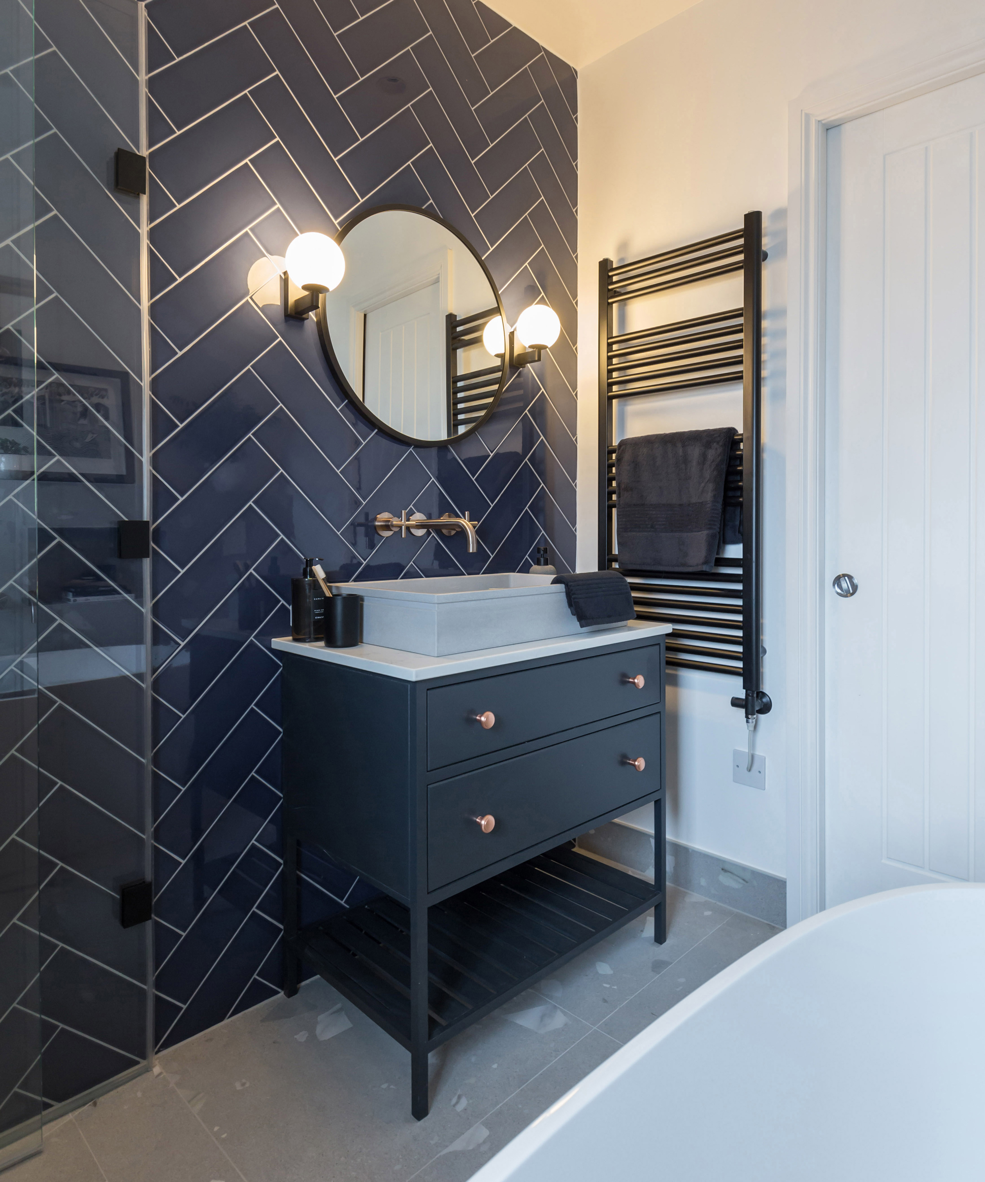 Jonathan Adler shares his glamorous bathroom tip | Real Homes