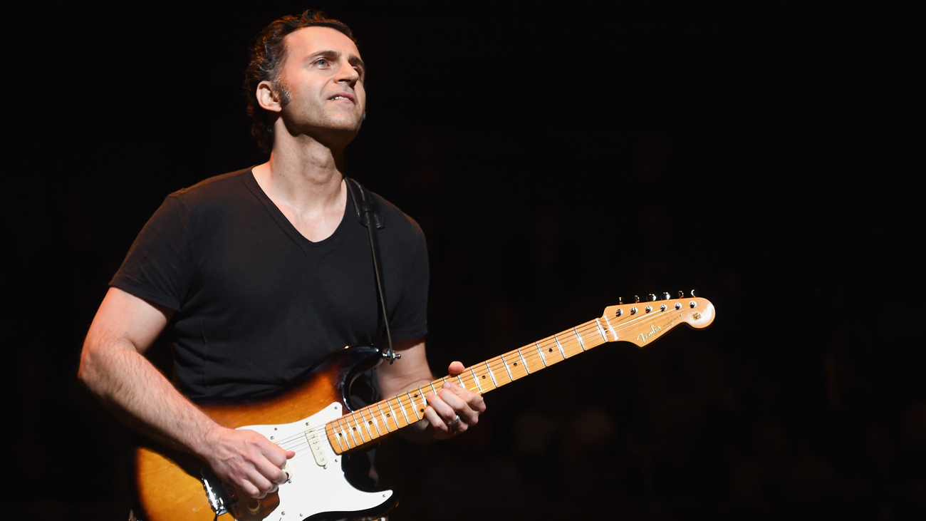 A picture of Dweezil Zappa