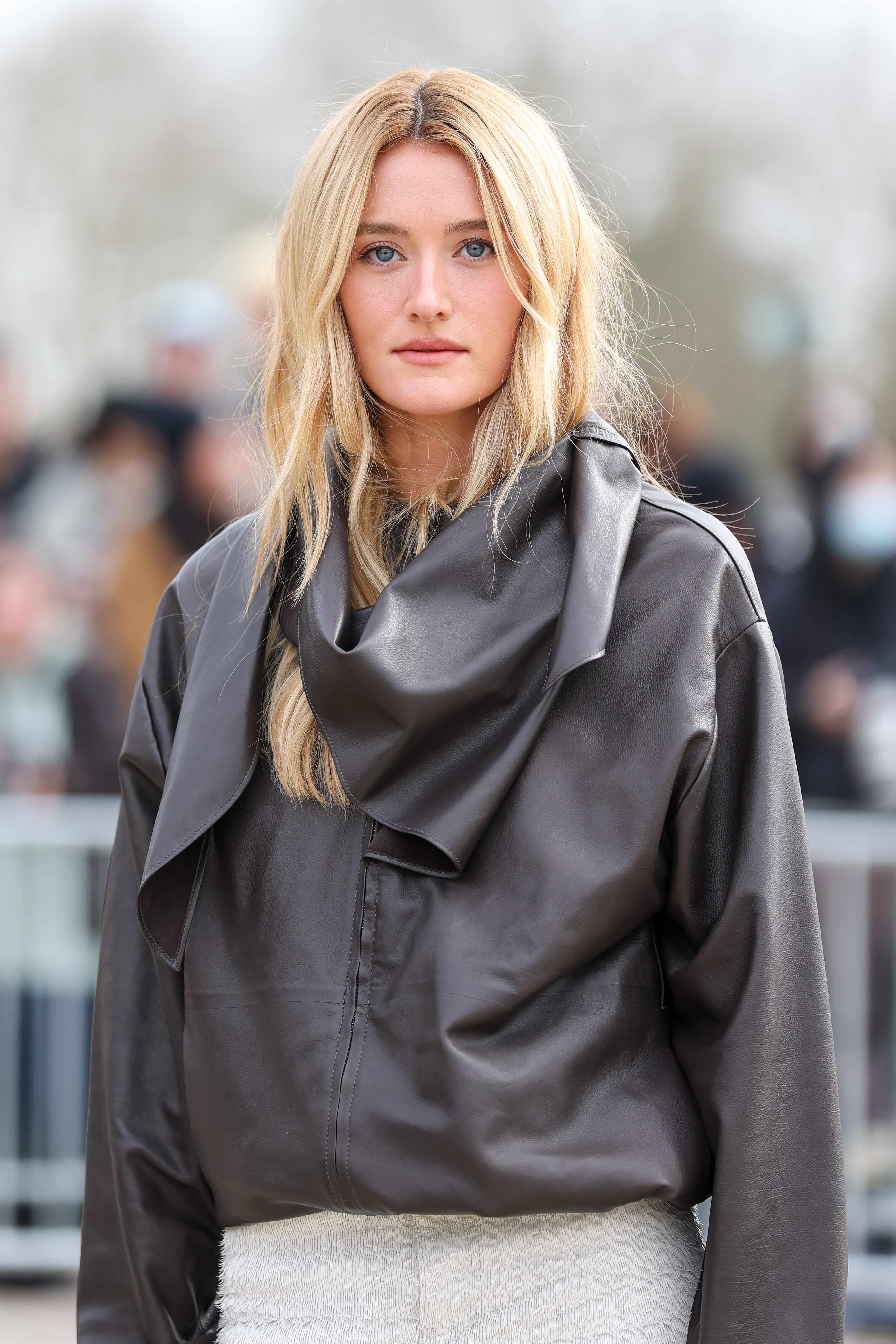 Photo of Sarah Pidgeon with butter blonde hair