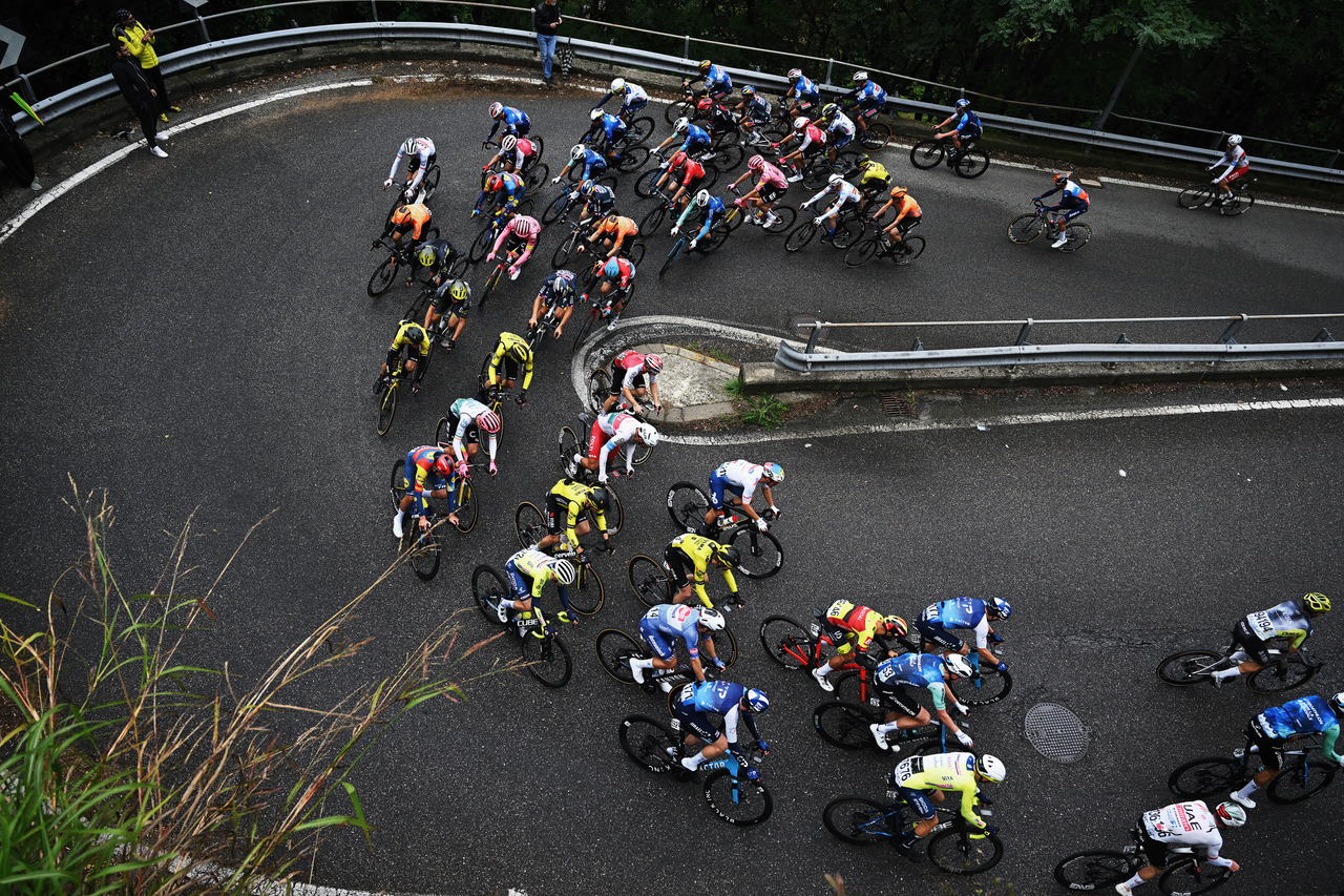 The peloton during Coppa Bernocchi 2024