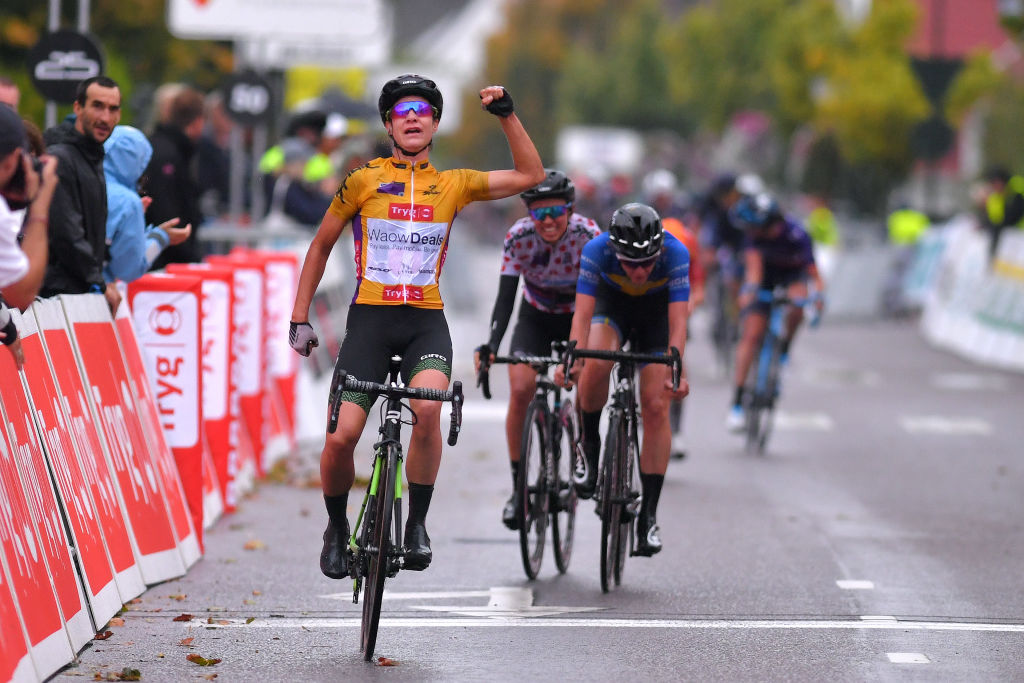 ladies cycle race