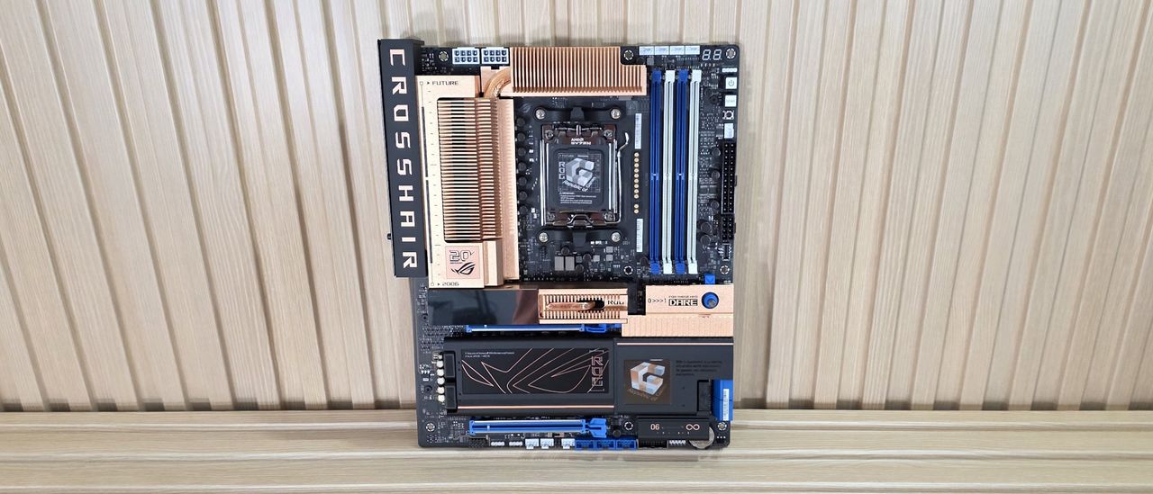 Asus ROG Crosshair 2006: Vent'anni di ROG e l'Evoluzione Hardware per l'AI On-Premise