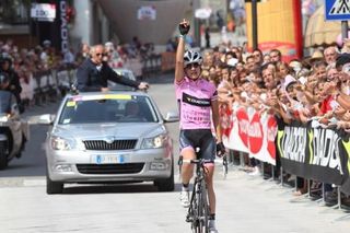 Marianne Vos wins stage 7 at the 2011 Giro d'Italia Donne