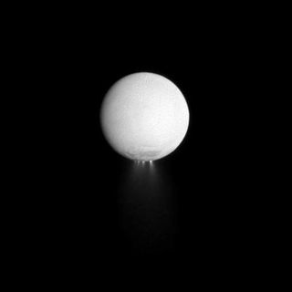 Saturn's moon Enceladus Plume