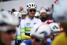 Ben O'Connor waits for the start at the 2024 UCI Road World Championships