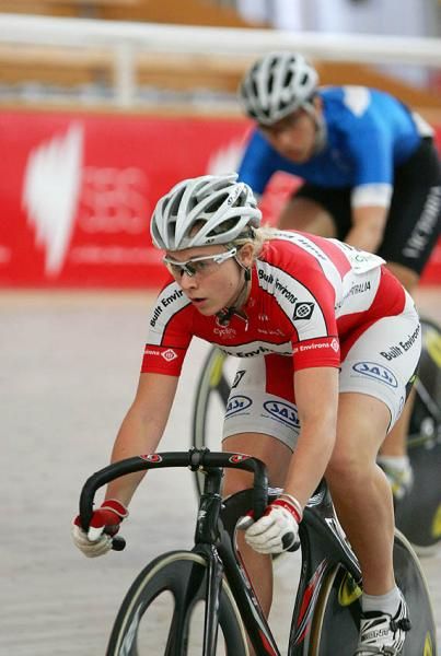 Annette Edmondson (SA) won her sprint heat.