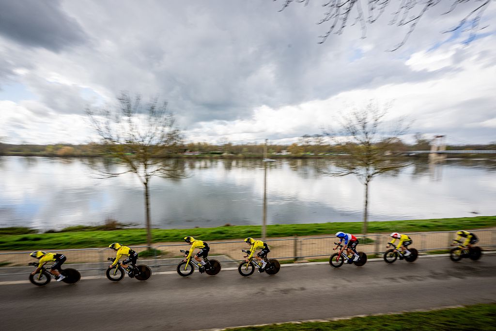 Team Visma-Lease a Bike riders pictured in action during the warming-up for the third stage of 84th edition of the Paris-Nice cycling race, a team time trial from Cosne-Cours-sur-Loire to Pouilly-sur-Loire (23,5 km), on Tuesday 10 March 2026. BELGA PHOTO DAVID PINTENS (Photo by DAVID PINTENS / BELGA MAG / Belga via AFP)