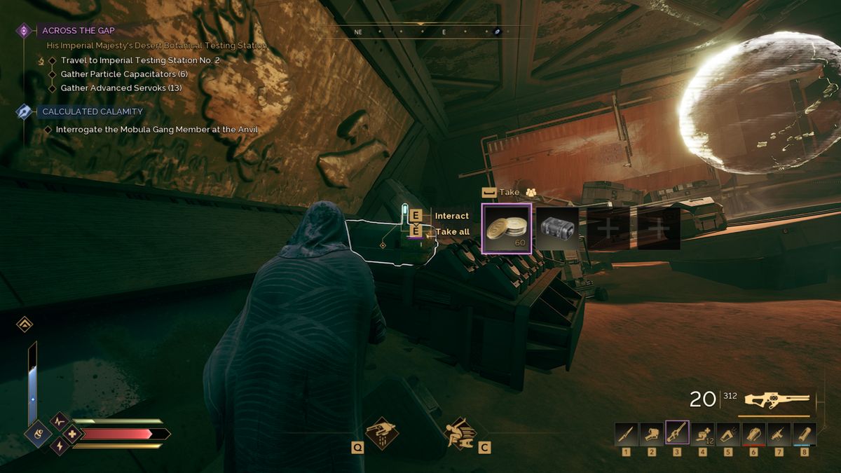 Dune: Awakening Holtzman Amplifier location - The inventory of the box containing the Holtzman Amplifier in the control room of the Alcyon.