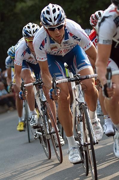 Filippo Pozzato took the chance to stay tucked in the bunch.