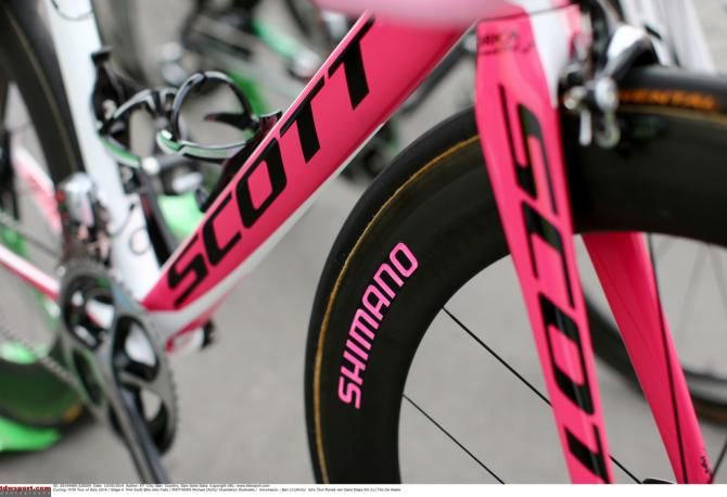 Michael Matthews has a special pink Scott for his stint in the maglia rosa