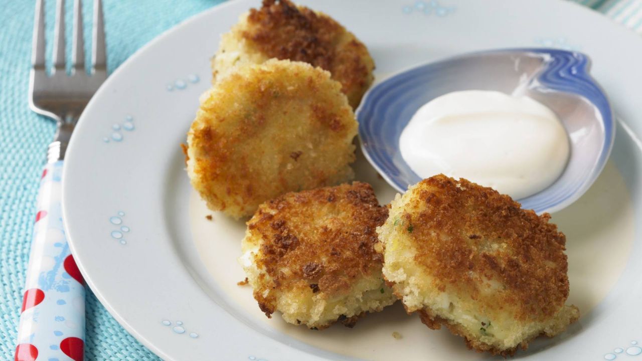 Baby-friendly tuna fish cakes