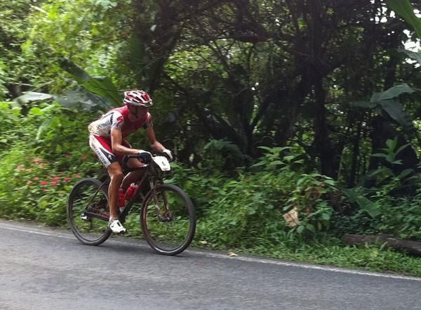 Todd Wells (Specialized) on a paved section