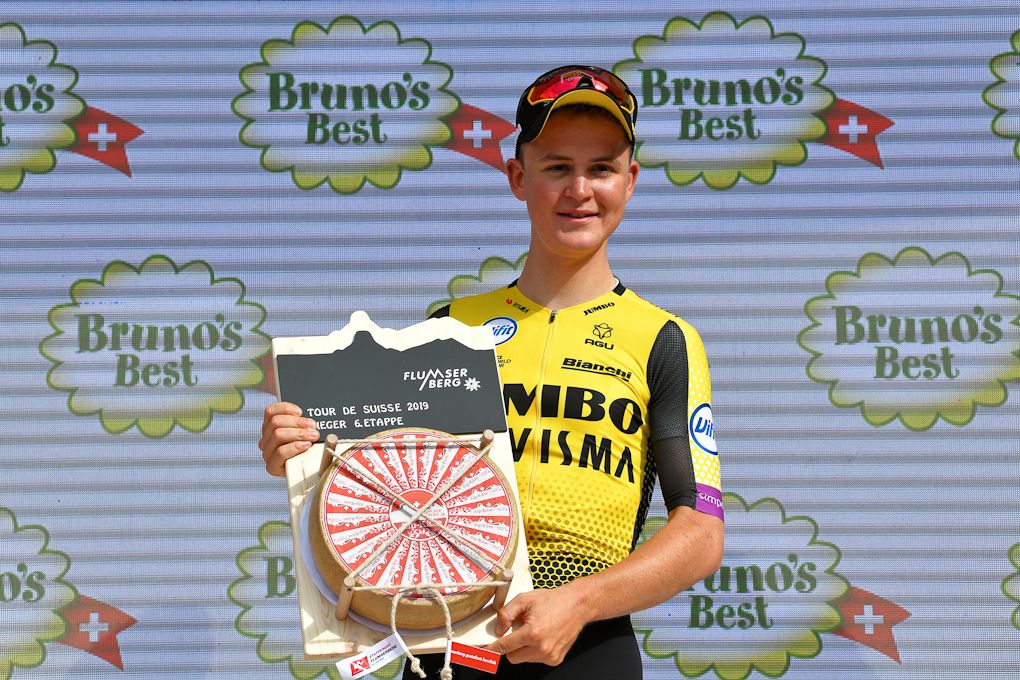 Antwan Tolhoek on the stage 6 podium at Tour de Suisse