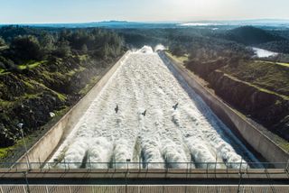 oroville spillway at reduced flow