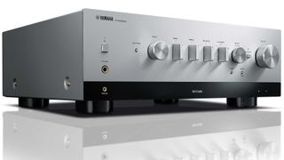 Yamaha R-N1000A smart streaming amplifier