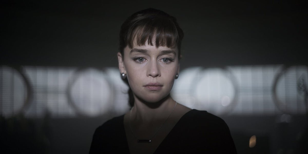 Emilia Clarke as Qi&#039;ra in Solo: A Star Wars Story