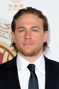 Charlie Hunnam 