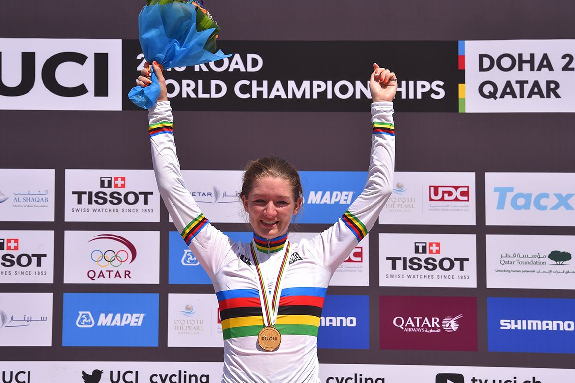 Karlijn Swinkels shows off her new rainbow jersey