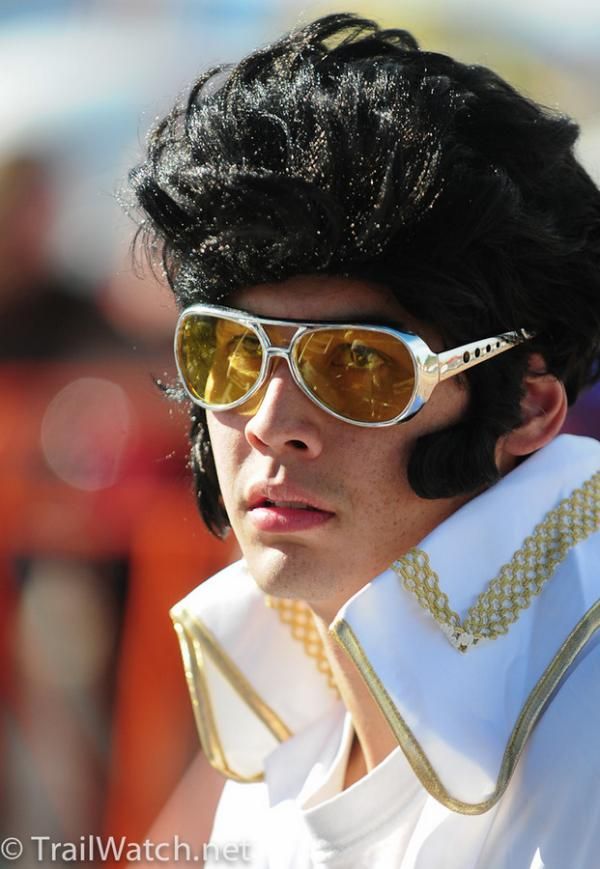 A young, thin Elvis?